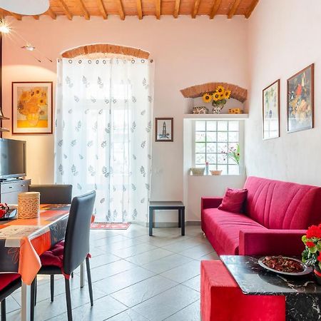 Piazza Sforzini Cozy Apartment Near The Sea! Λιβόρνο Εξωτερικό φωτογραφία