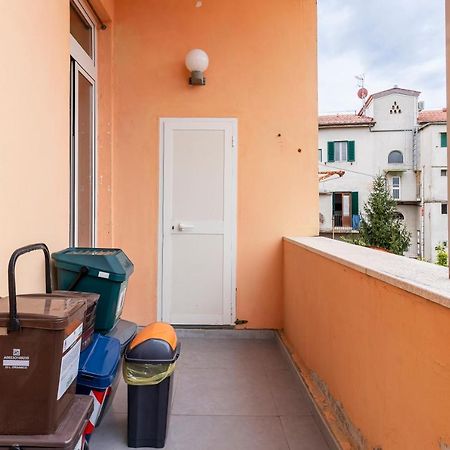 Piazza Sforzini Cozy Apartment Near The Sea! Λιβόρνο Εξωτερικό φωτογραφία